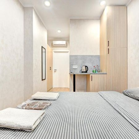 1 Room Apartment Near National Circus 키예프 외부 사진